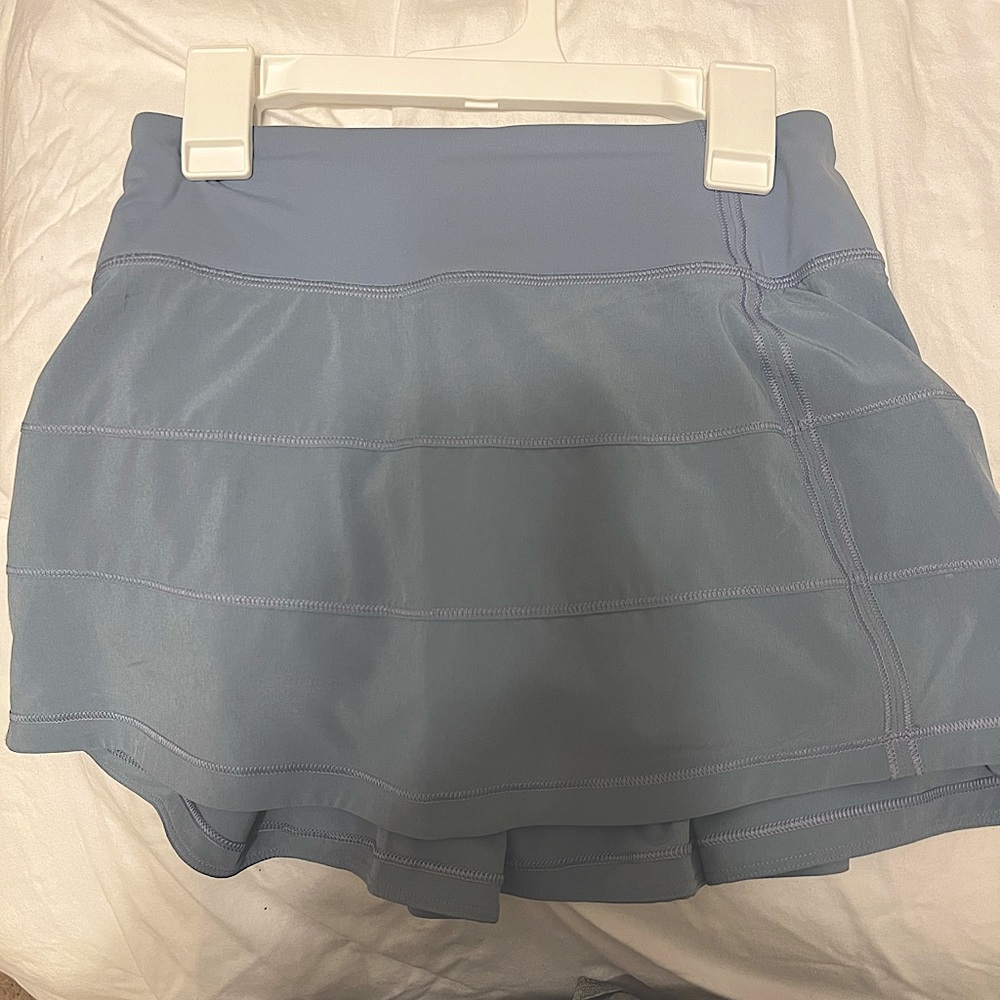Lululemon pace rival skirt